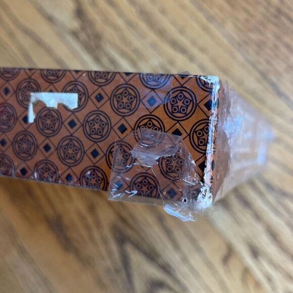 Milton Bradley Board Game Sealed Vintage New Old Stock 1984 French and English - Picture 8 of 8